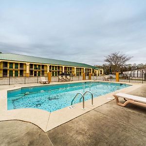 Days Inn By Wyndham Atmore